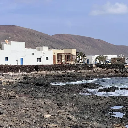 Flor De Cactus, La Graciosa Dom wakacyjny Caleta de Sebo
