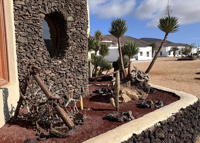 Flor De Cactus, La Graciosa