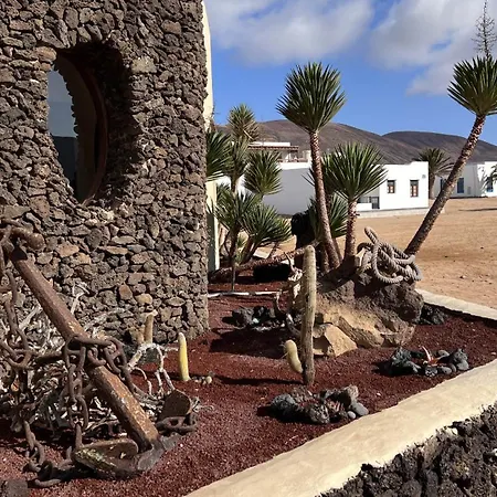 Flor De Cactus, La Graciosa
