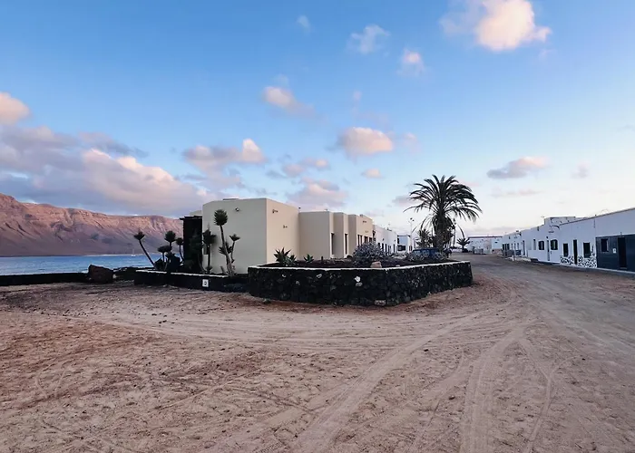 Flor De Cactus, La Graciosa Hébergement de vacances *